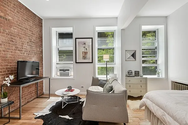 Sold by Citi Habitats | media 9