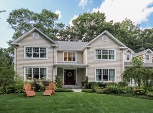 174 Parkwood Rd, Fairfield, CT 06824