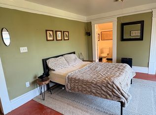 3987 4th St, Riverside, CA 92501