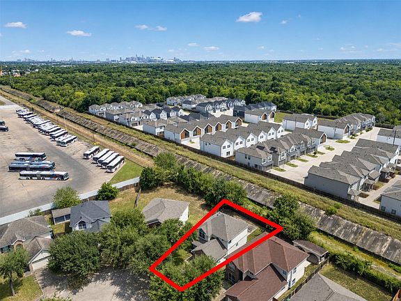3rd image of 12707 Sandbur Valley Way