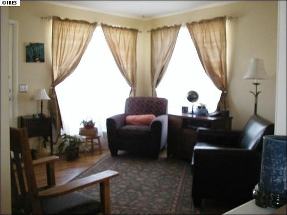 LR seen from Kitchen