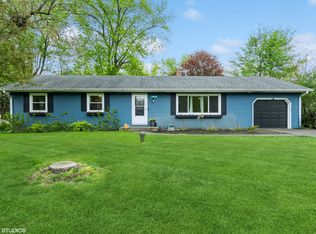 28W525 Douglas Rd, Naperville, IL 60564