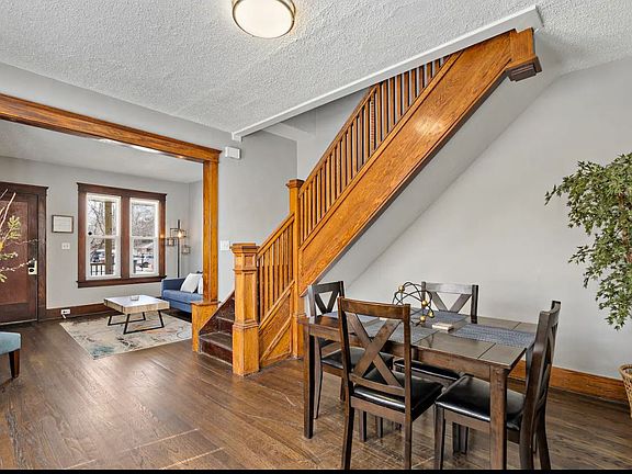 3rd image of 148 Laprairie St