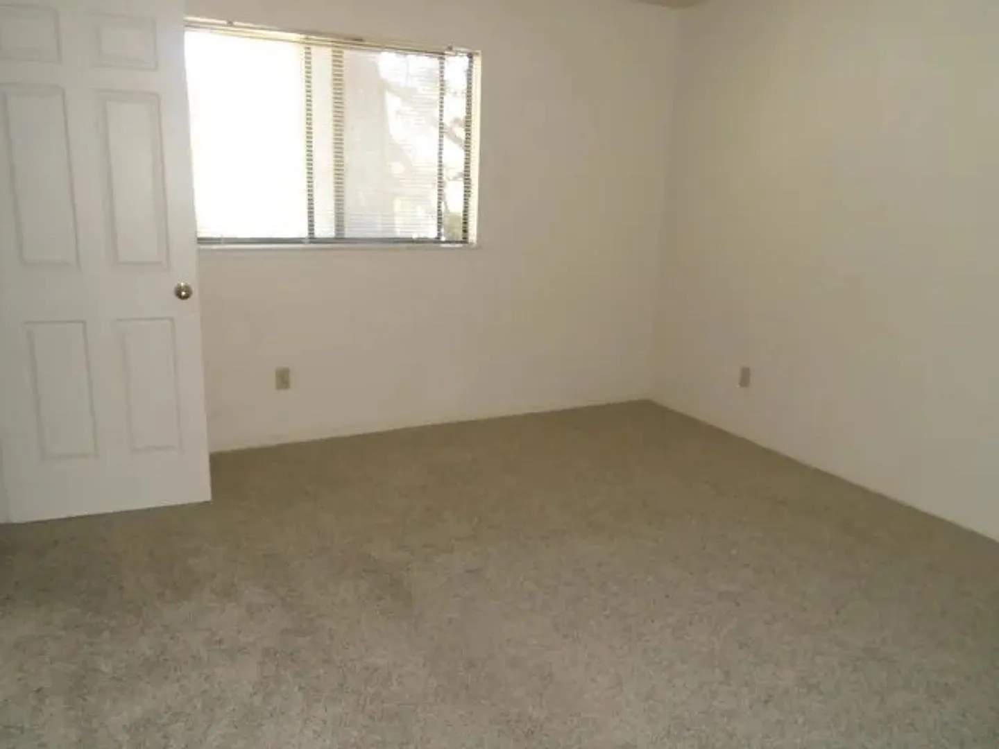 SouthMainStreet -4plex — Photo 3