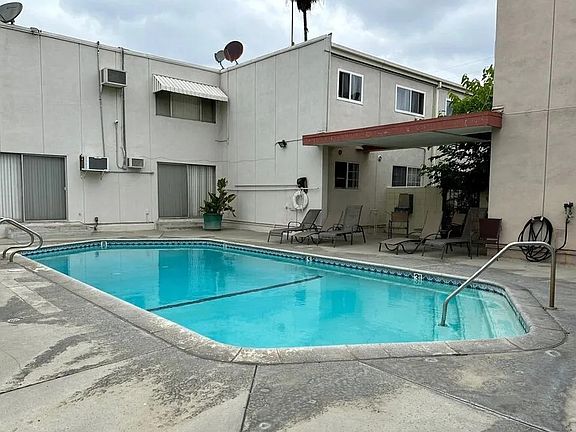 4th image of 7131 Coldwater Canyon Ave