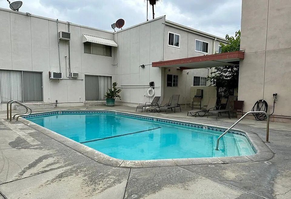 1st image of 7131 Coldwater Canyon Ave Unit 11