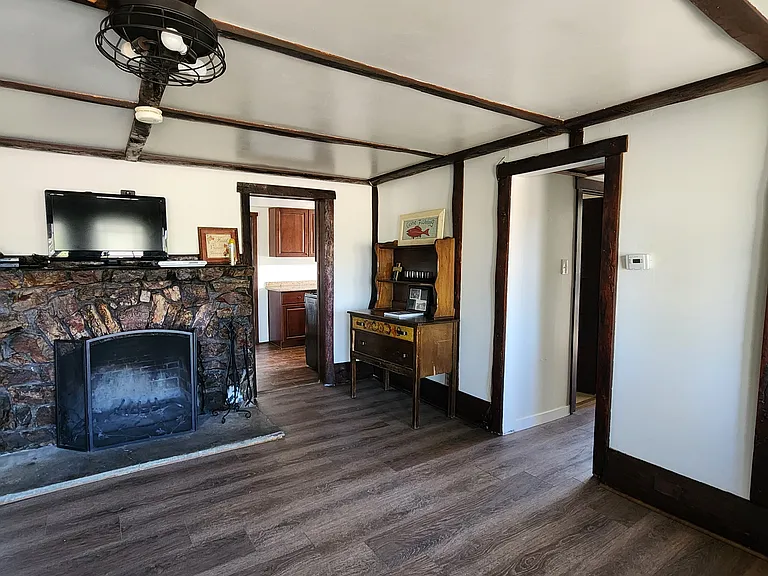 809 Talmadge Rd — Photo 20