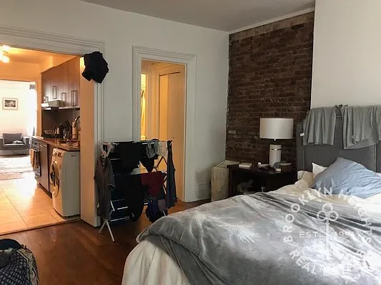 Rented by Brooklyn Heights Real Estate Inc | media 9