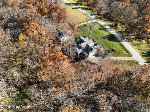 3rd image of 17411 Fisherville Woods Dr