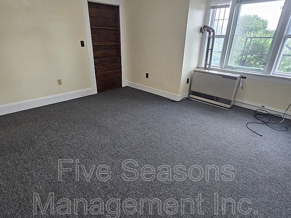 4th image of 10 Lafayette Pl APT 8