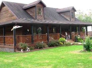 233 Riverview Ln, Huntington, WV 25702