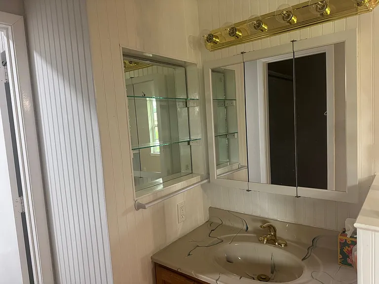 305 Wilson St — Photo 18