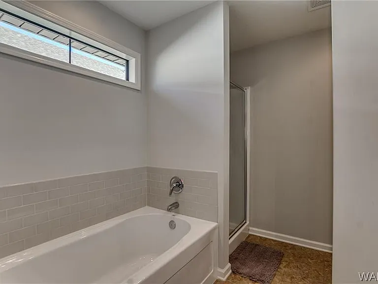 429 Barn Wood Rd — Photo 11
