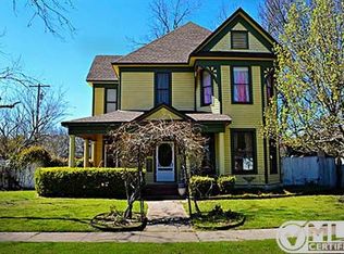 501 N McKinney St, Ennis, TX 75119