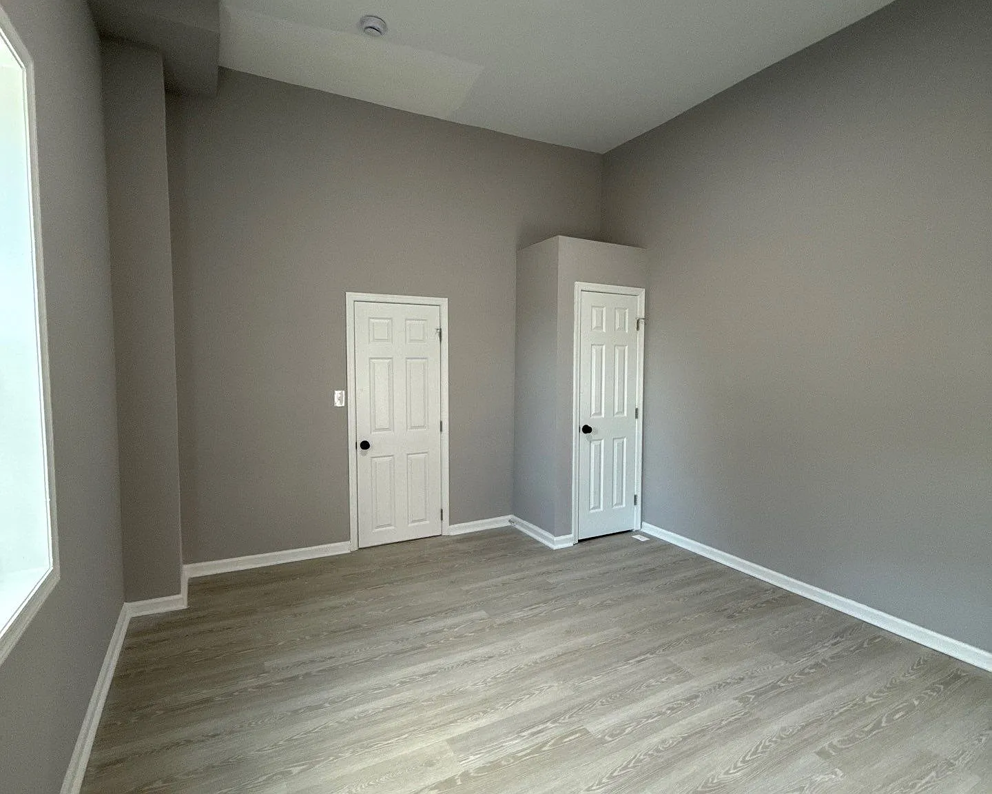 1 bed, $1,100 — Photo 2