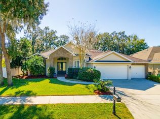 2546 Centennial Falcon Dr, Valrico, FL 33596
