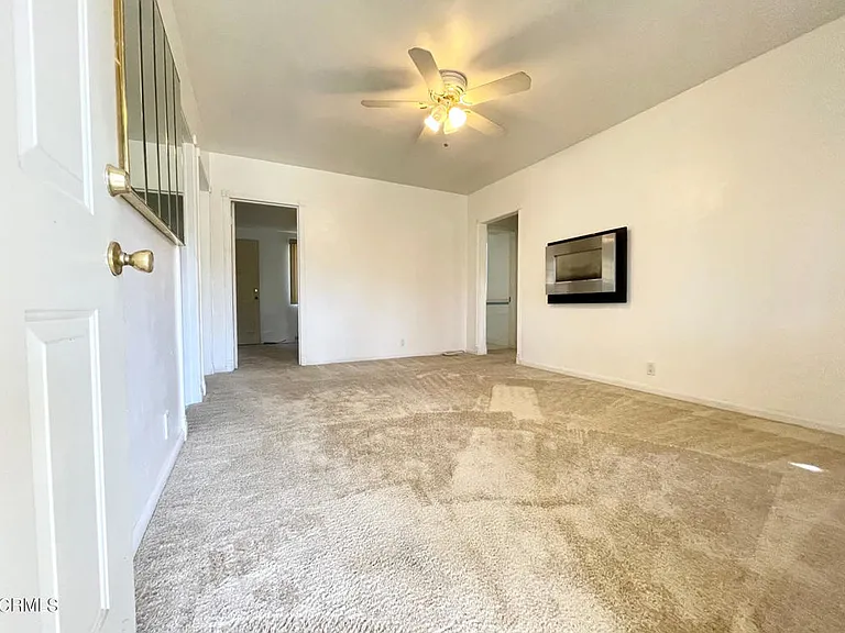 240 N Surfside Dr — Photo 7