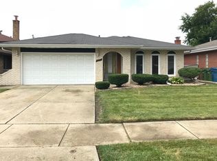 10334 S Knox Ave, Oak Lawn, IL 60453