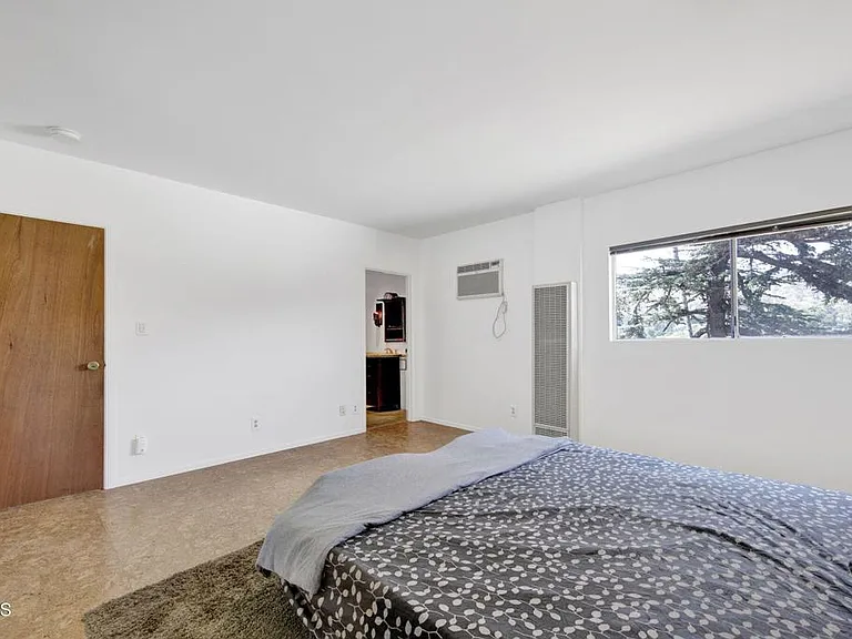 1827 Oak Tree Dr — Photo 21