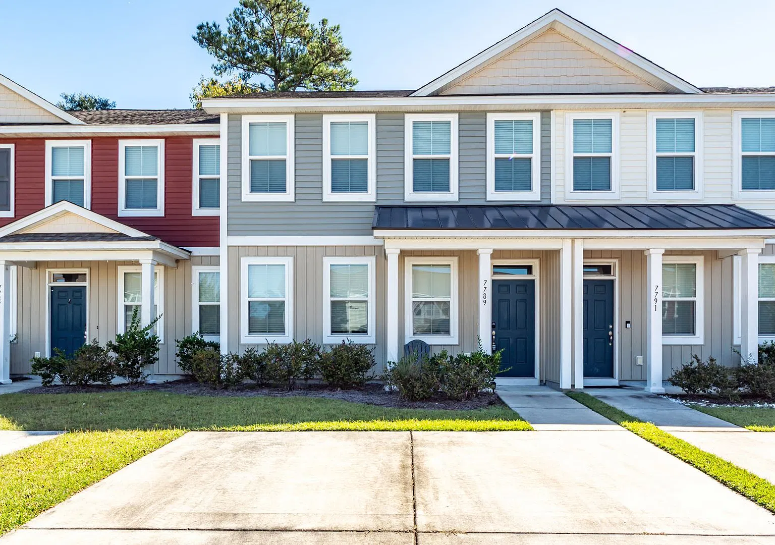 3 Bedroom, 2.5 Bathroom Townhome in The Park at Rivers Edge - North Charleston — Photo 1