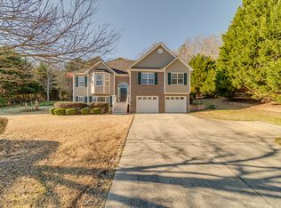 1707 Wyntercreek Ln, Hoschton, GA 30548