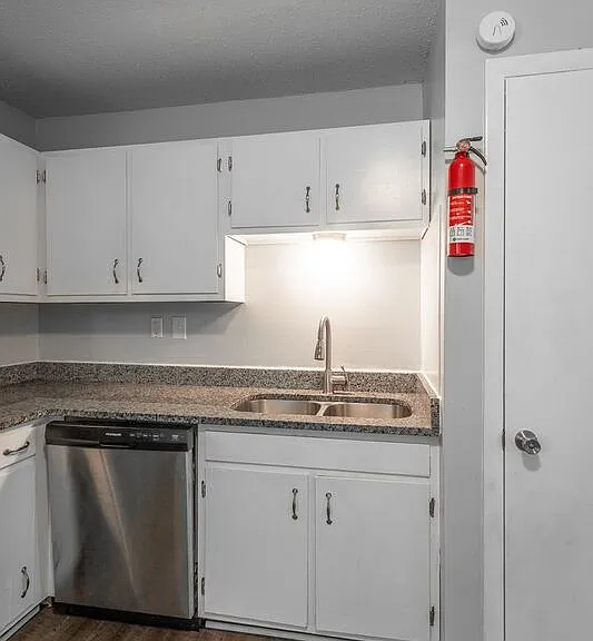 113 Goodson Ave #10 — Photo 15
