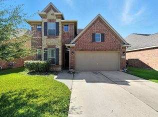 10518 Sun River Falls Dr, Humble, TX 77396
