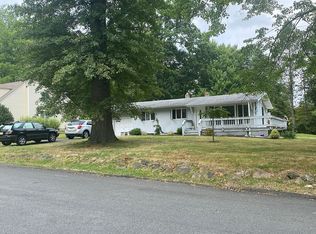 4 Holly Dr, Denville, NJ 07834