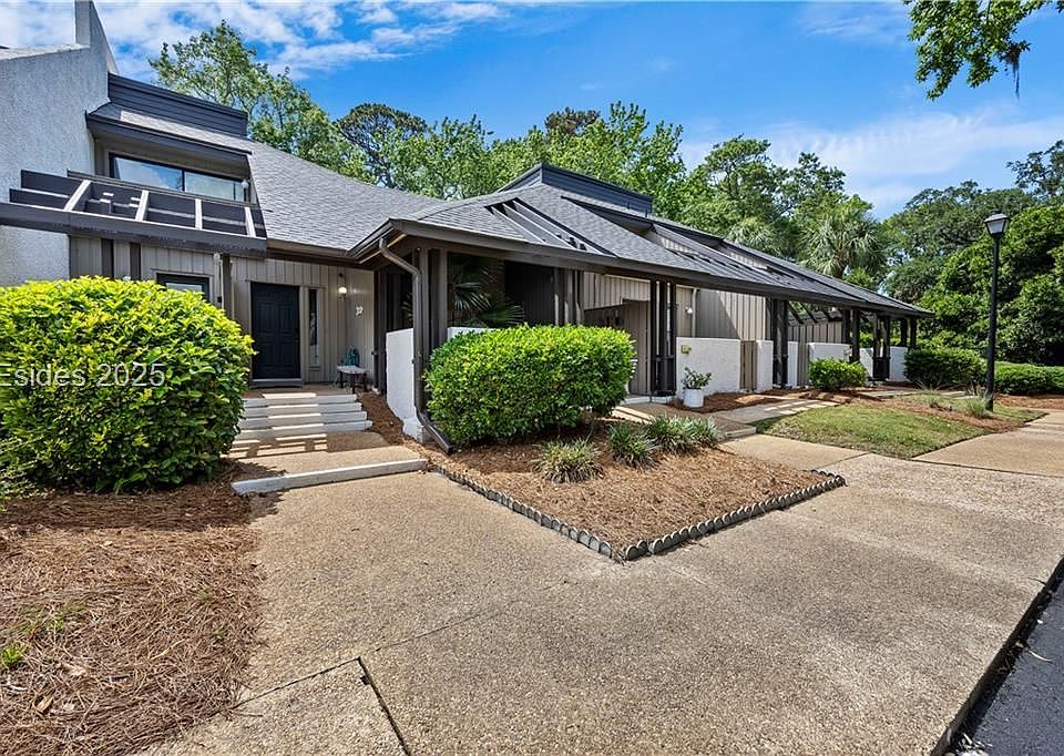 1st image of 100 Shipyard Dr APT 203
