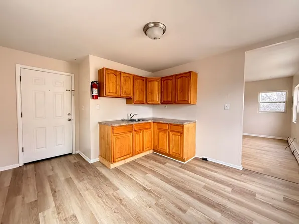 413-415 E Broad St, 413-415 Broad St E Unit B, Millville, NJ 08332