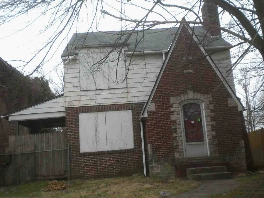 1963 Sullivant Ave photo 1