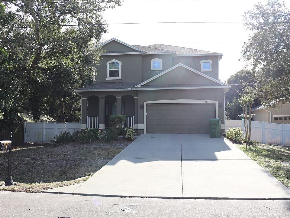 2806 W Foster