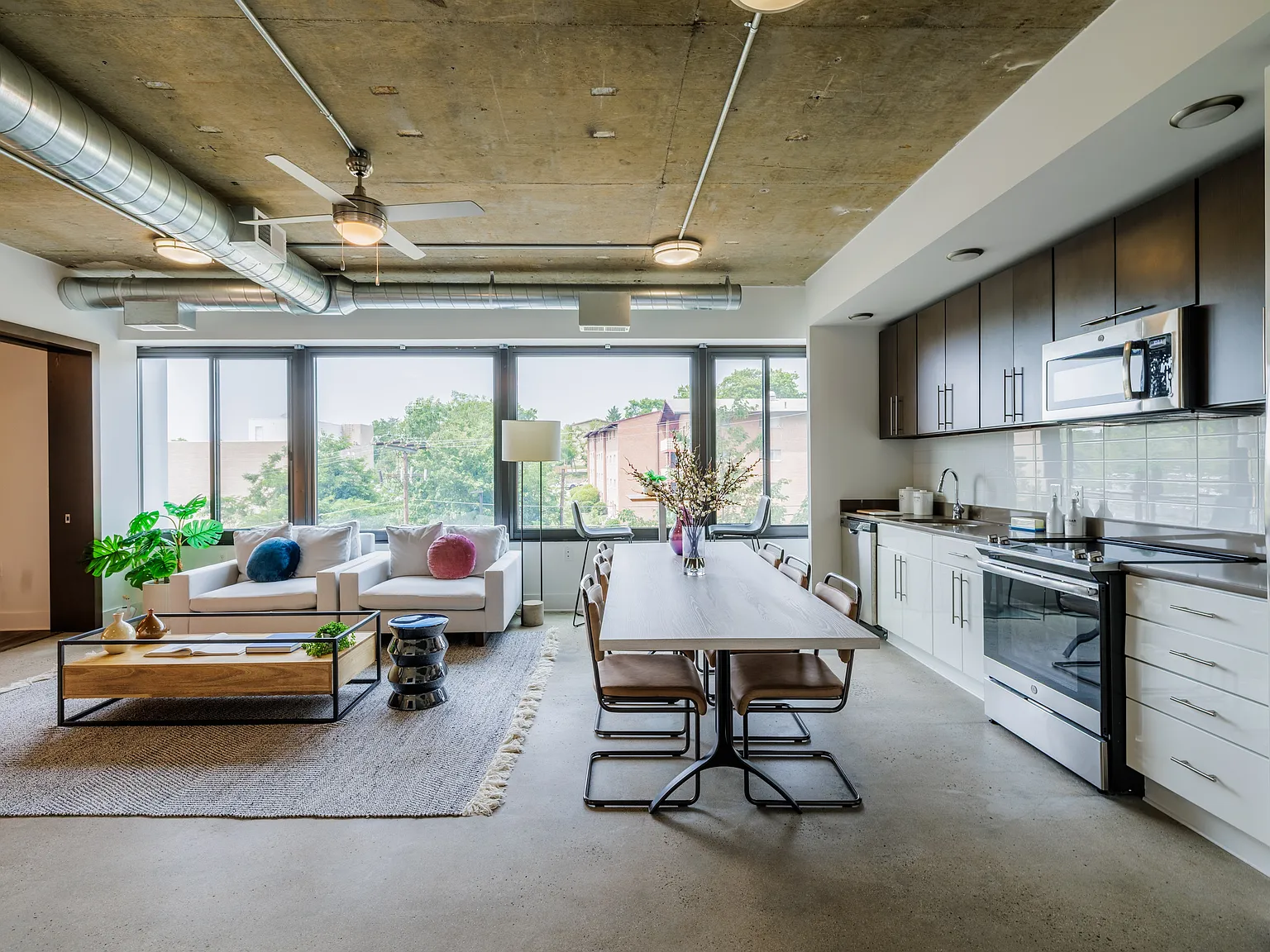 Mission Lofts — Photo 2