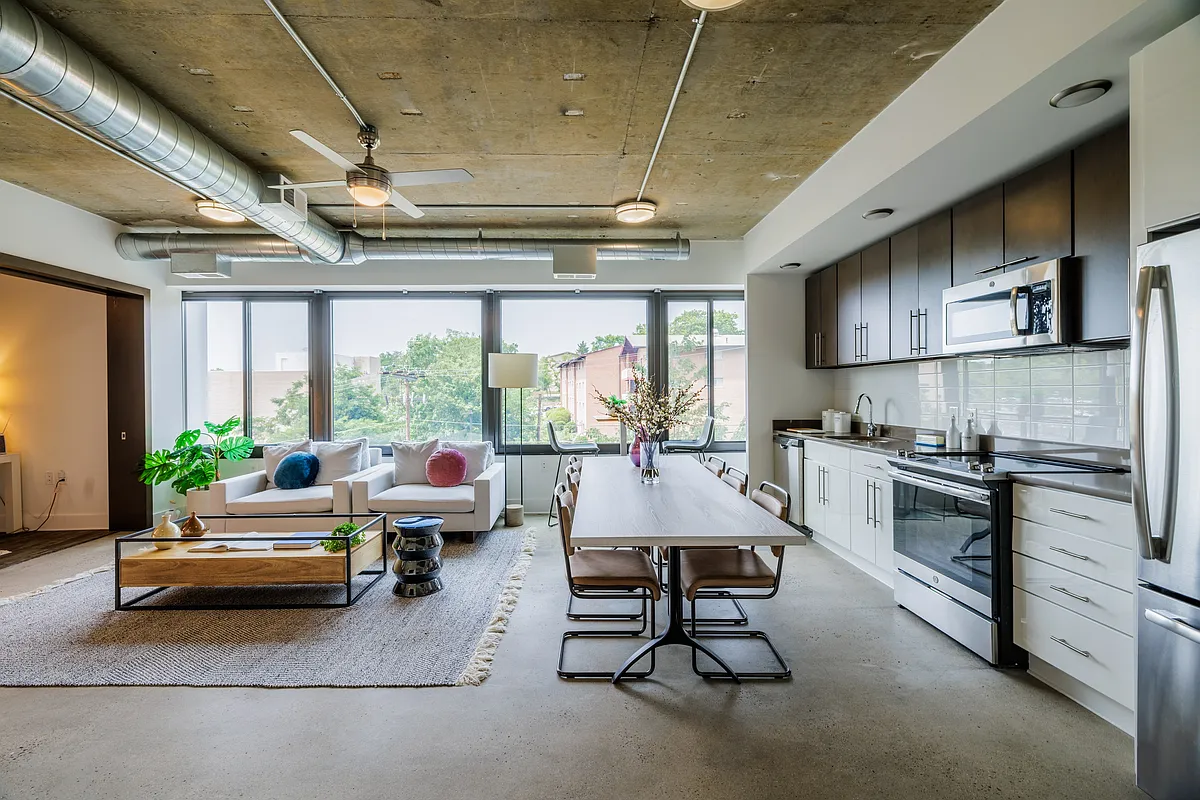 Building Photo - Mission Lofts