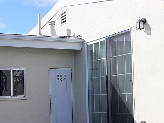 3rd image of 2989 Gilma Dr