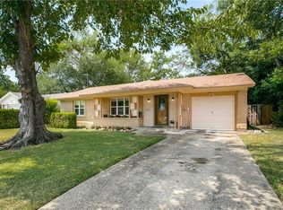 13337 Mount Castle Dr, Farmers Branch, TX 75234