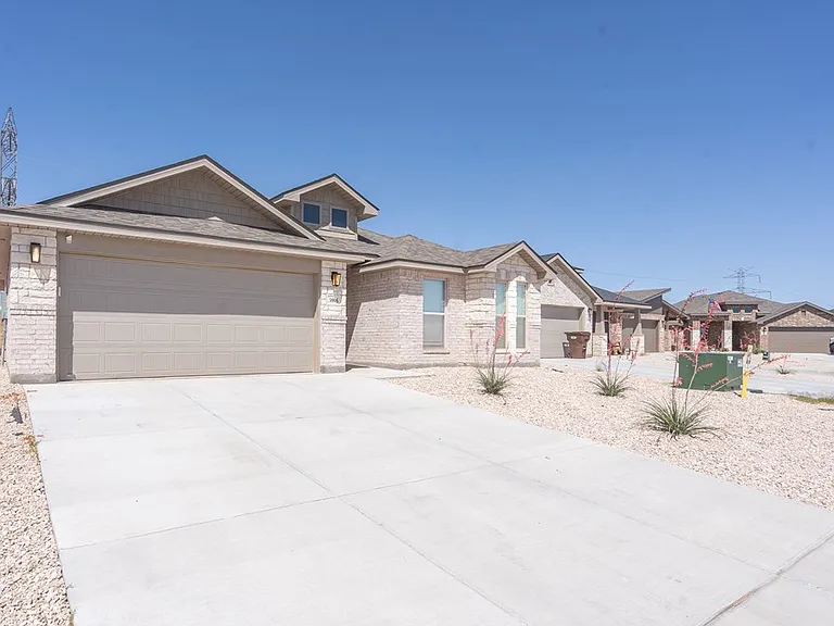 5905 Settler Ave — Photo 2