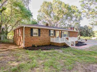 110 Chapman Cir, Spartanburg, SC 29307