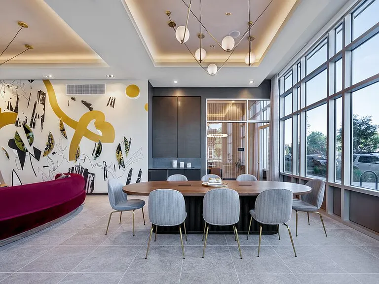 Lobby lounge