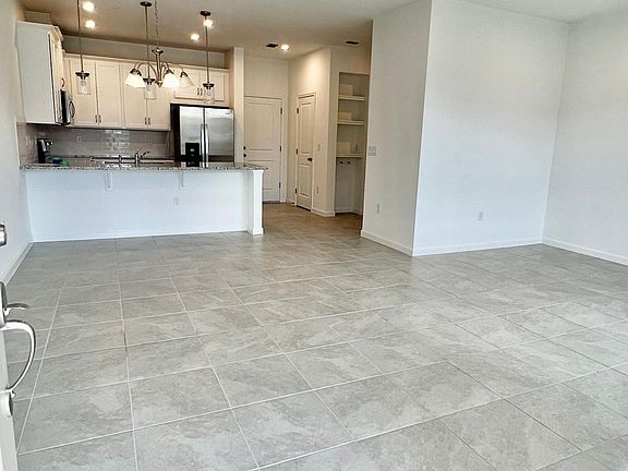 4th image of 11957 Sunsail Ave