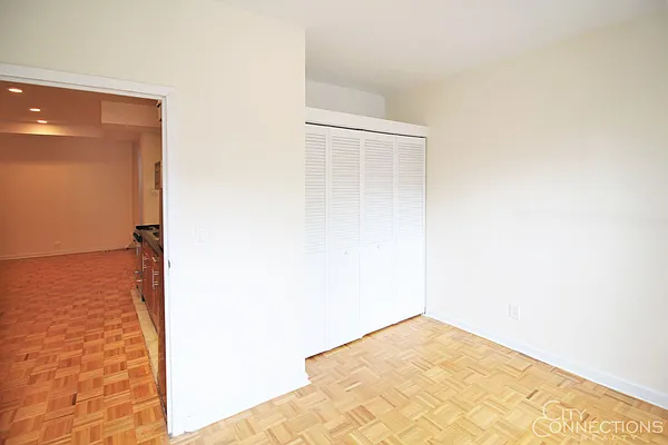 Rented by City Connections Realty | media 17