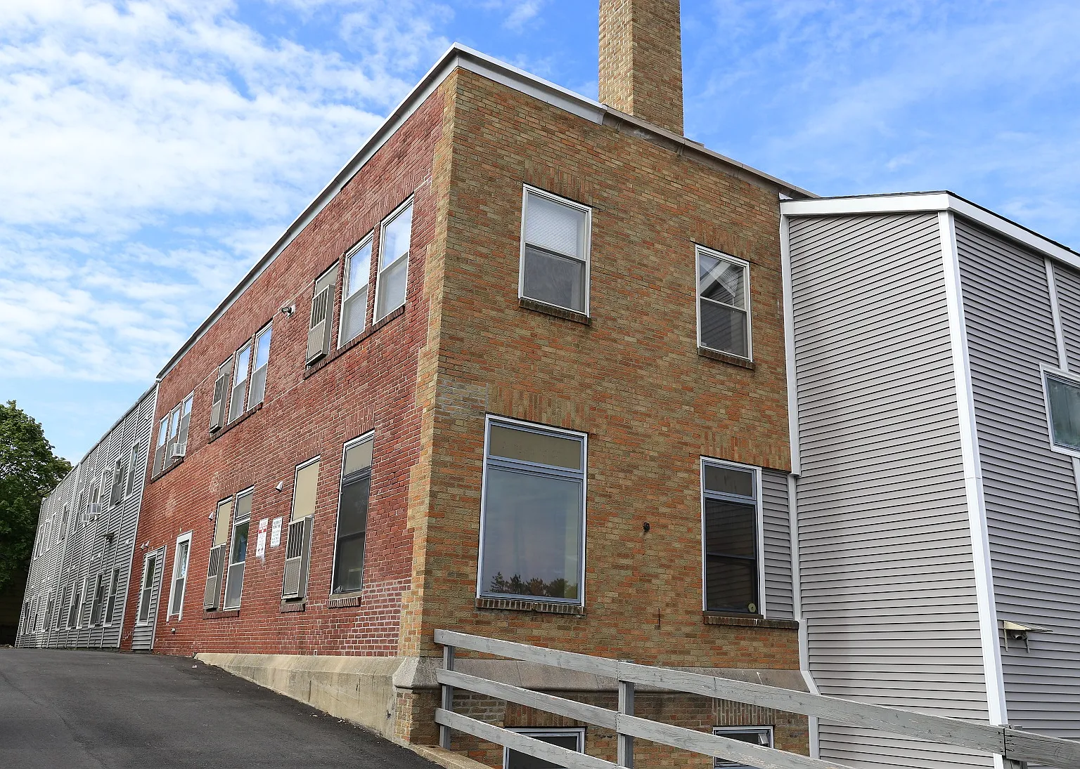 25 Laval Street Apartments — Photo 2