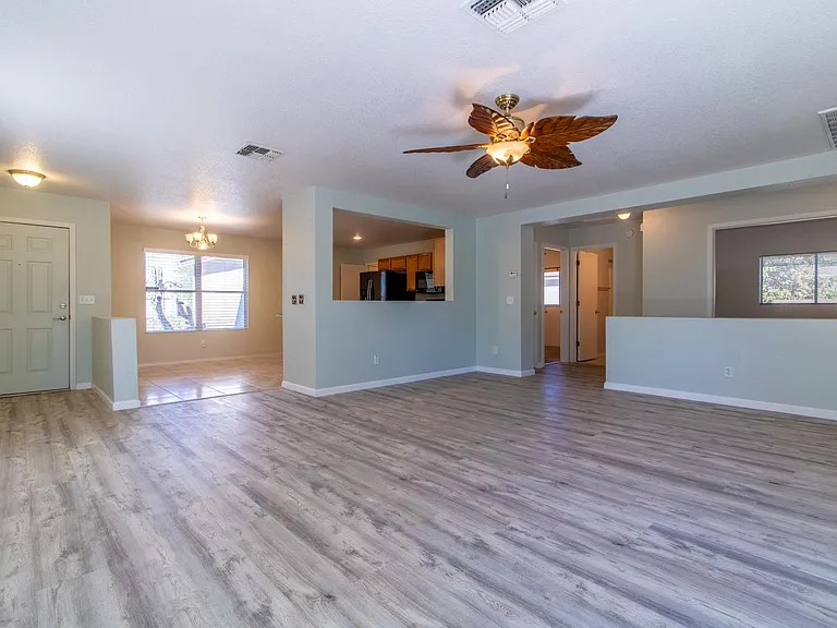 7753 W Oak Stream Rd — Photo 5
