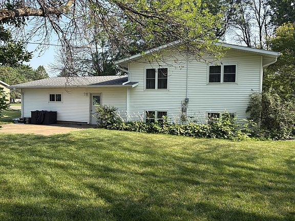 4th image of 406 Noland Ave