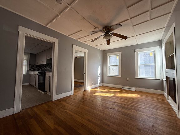 4th image of 21 Auburn St