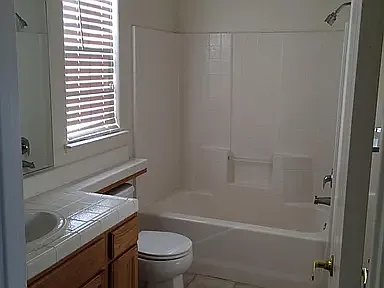 1725 N Serento Ln — Photo 10