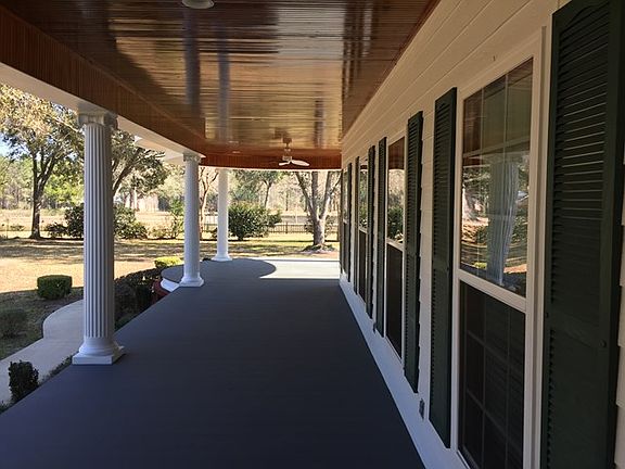3rd image of 300 Elliott Rd