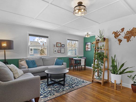 5th image of 2513 Moland Street