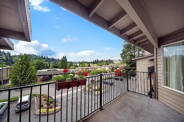 430 Bellevue Way SE #204 — Photo 11