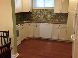 122 Shepard Ave, Hamden, CT 06514